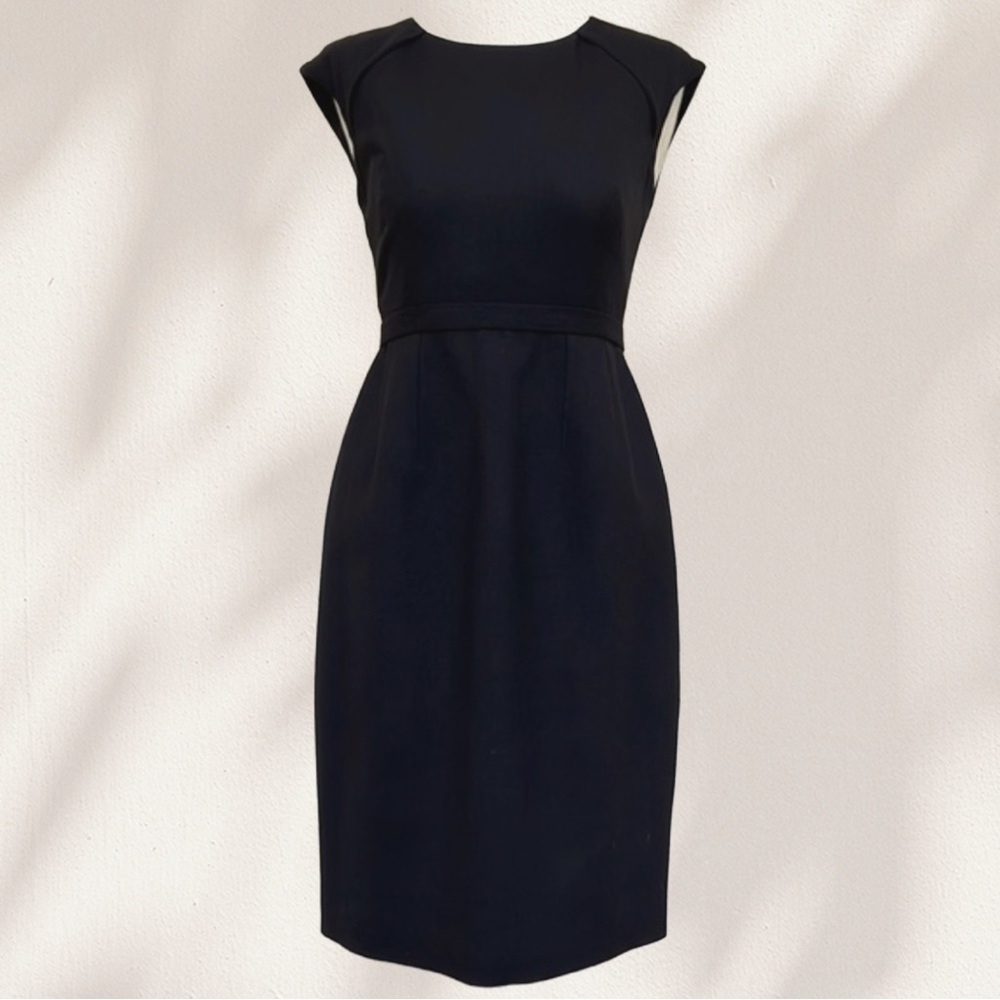 [Elie Tahari] - Black Tailored Fit Cap Sleeve Dress